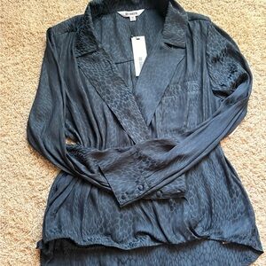 BB Dakota Navy Blue Patterned Women’s Top